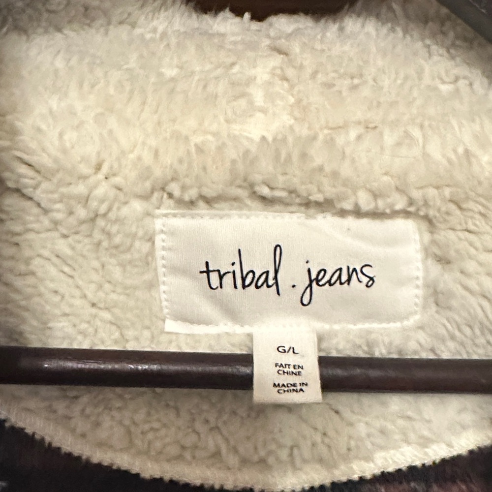 Tribal Jeans Red and Black Plaid Wool Vest with Sherpa Lining around collar. - Picture 2 of 6